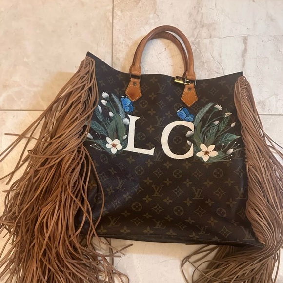 Louis Vuitton Hand Painted & Fringed Sac Plat - Picture 2 of 4